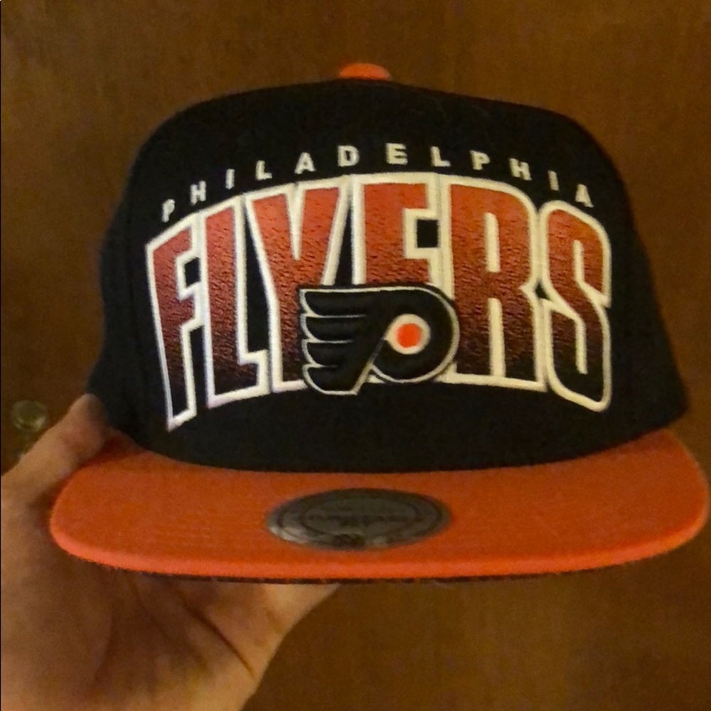 Flyers SnapBack Mitchell & ness